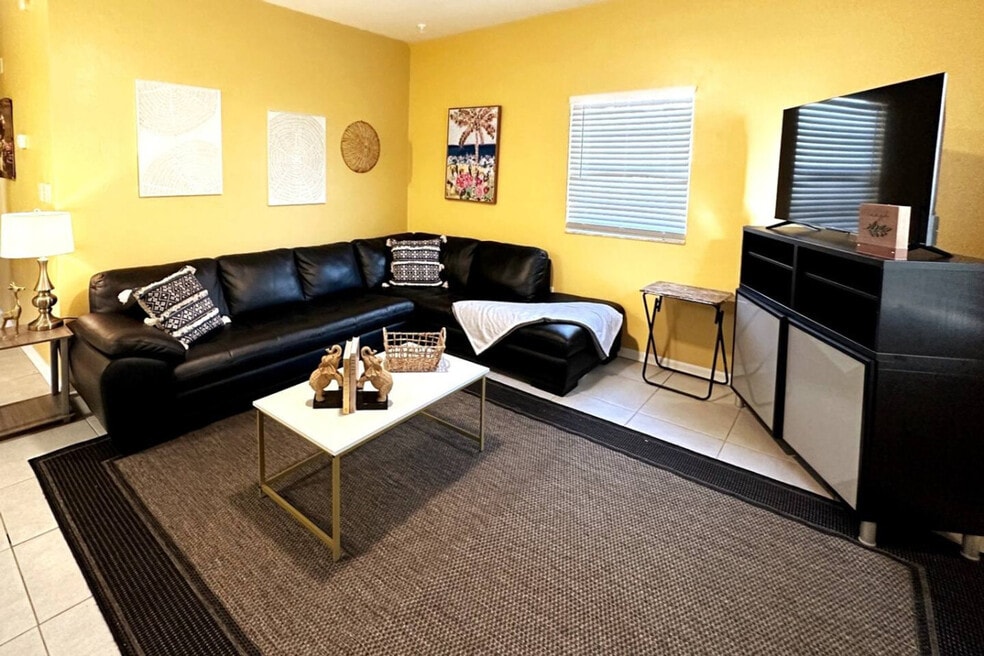 408 NW 5th Ave unit ID1359111P, Gainesville, FL 32601 - photo 1