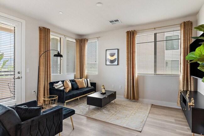 7115 E Mcdowell Rd unit ID1232696P, Scottsdale, AZ 85257 - photo 2