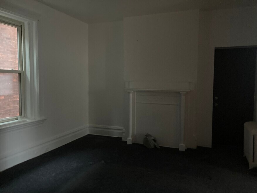 5120 Friendship Ave unit 2, Pittsburgh, PA 15224 - photo 1