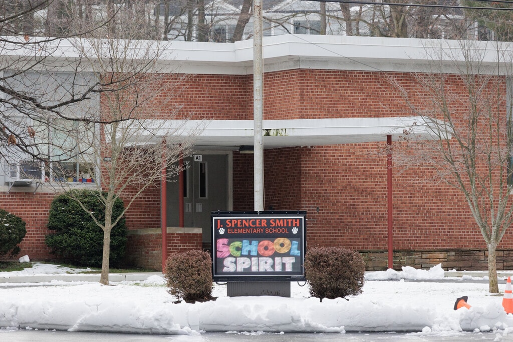 J. Spencer Smith Elementary School is a highly rated, public school in  Tenafly, NJ.