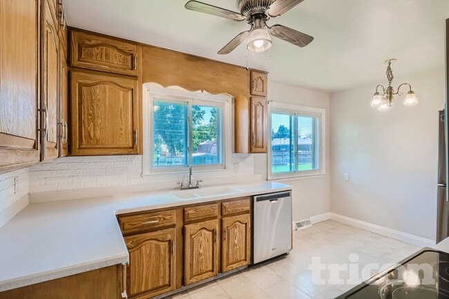 432 28th Ave Ct, Greeley, CO 80634 - photo 6