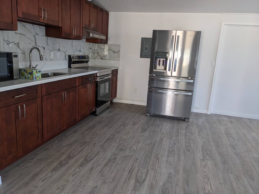 99-741 Hulumanu St unit 102, Aiea, HI 96701 - photo 1