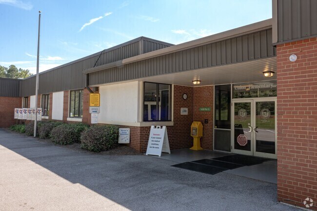 Welcome to Union Elementary School in Outlying Paulding County.