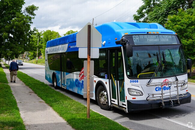 Residents of Highland Park utilize the City Bus stops near 4th and 9th street.