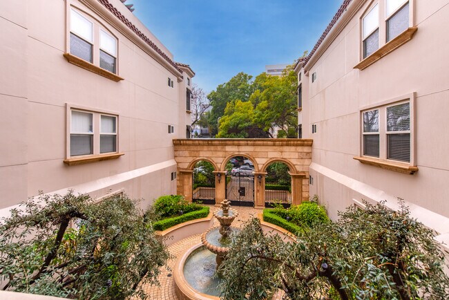 1658 Camden Ave unit 203, Los Angeles, CA 90025 - photo 2