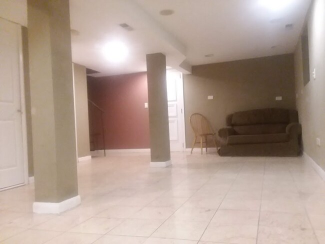 3849 W School St unit 1, Chicago, IL 60618 - photo 3