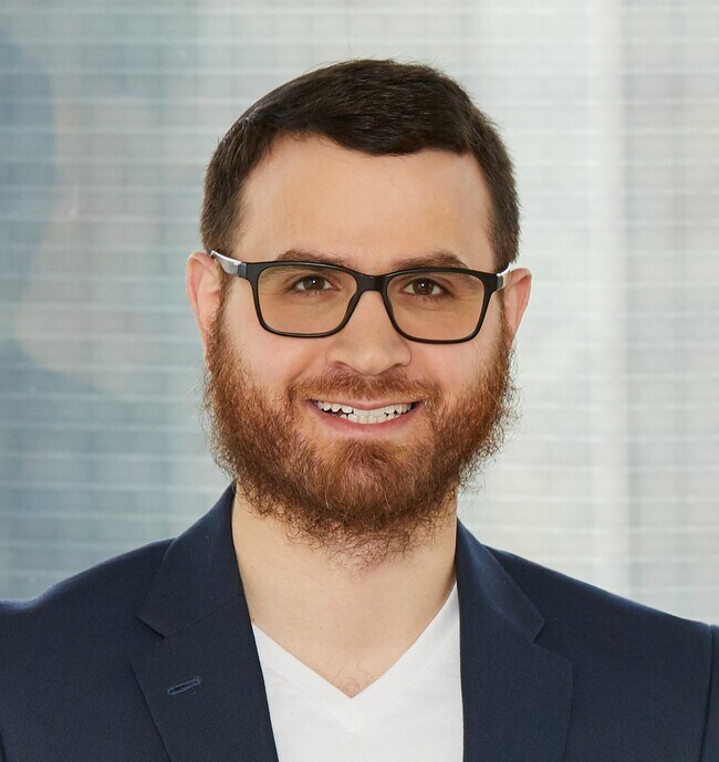 Agent Photo