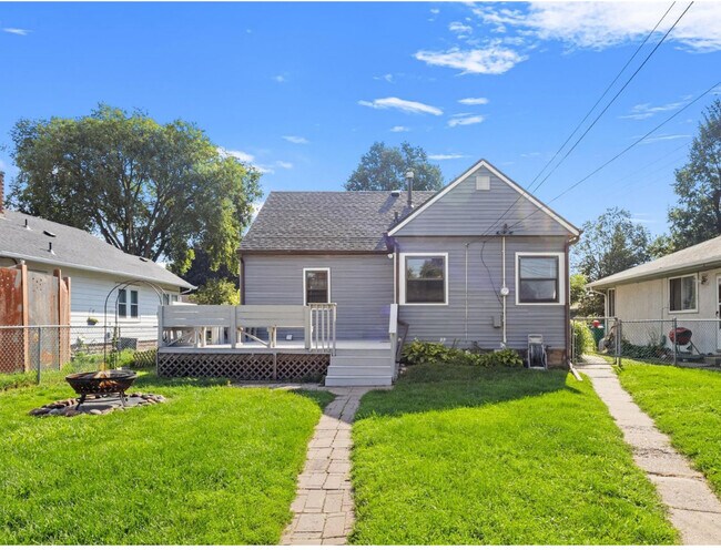 5748 35th Ave S, Minneapolis, MN 55417 - photo 4