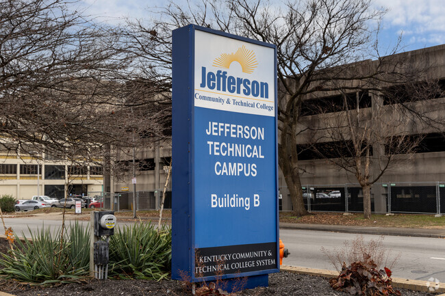 Jefferson CTC alumni go on to earn a starting salary of $23,900.