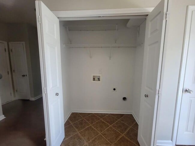 3007 Kentmere Dr, Cumming, GA 30040 - photo 2