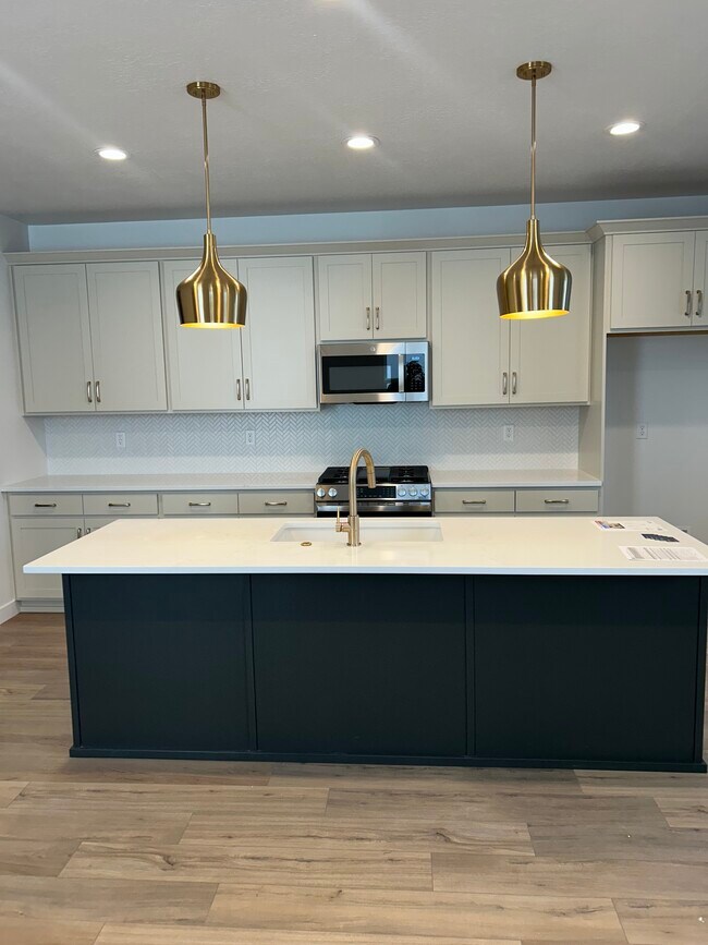 11563 S Watercourse Rd, South Jordan, UT 84009