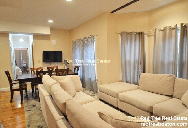 1031 Tremont St, Roxbury Crossing, MA 02120 - photo 4