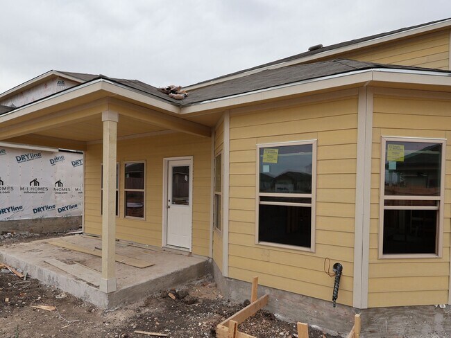 4223 Winston Way, New Braunfels, TX 78130 - photo 5