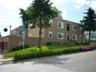 801 S 49th St Unit 807, Omaha, NE 68106