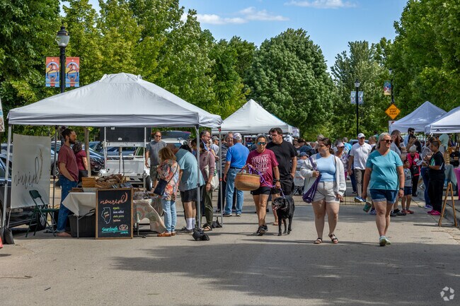 The whole family will love attending the Downtown Elgin Market.