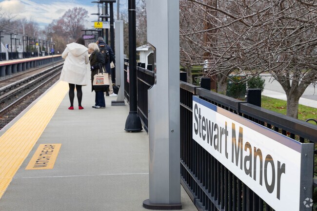 Patrons of the Stewart Manor LIRR station love the ease of parking at the station.