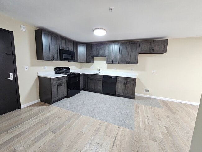 158 6th St unit 407, Passaic, NJ 07055 - photo 3