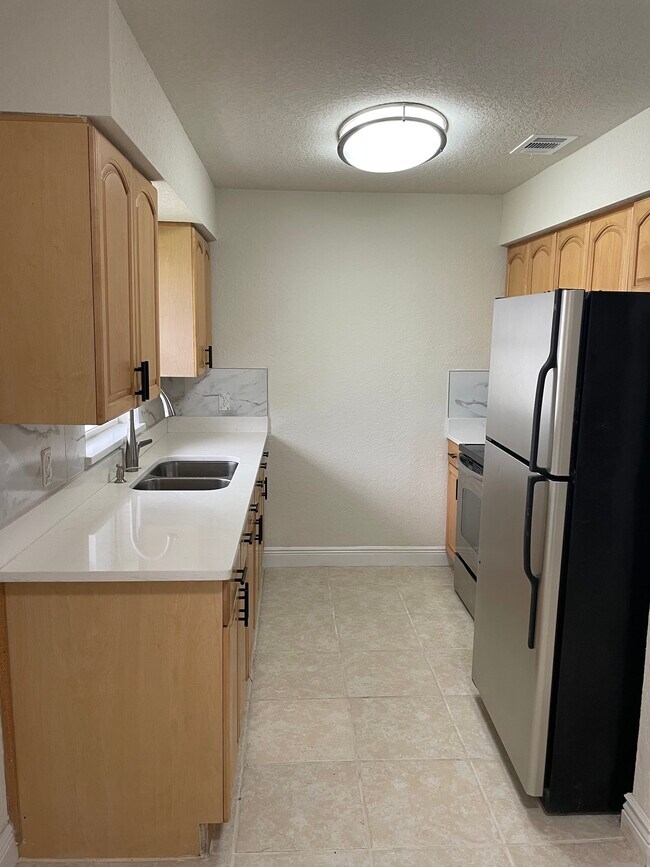 1331 Manor Dr, Kissimmee, FL 34741 - photo 5