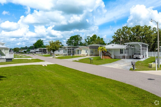 Mount Olive Shore Retirement community offeres residents options for larger garages for their RV