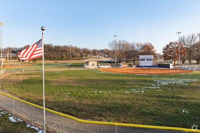 Jaycee Sports Complex has multiple baseball diamonds.