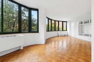 295 Greenwich St Unit 8X, New York, NY 10007