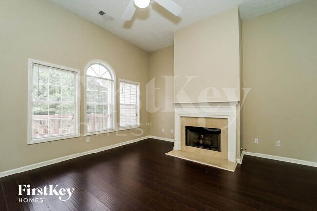 126 Calico Loop, Grantville, GA 30220 - photo 2