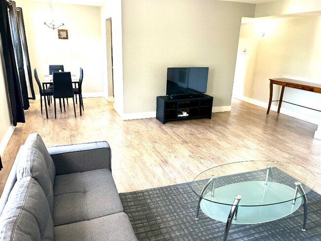 4028 N Illinois Ave unit 6, Peoria Heights, IL 61616 - photo 3