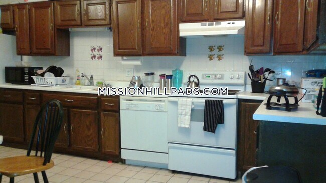 40 Hillside St unit 1, Roxbury Crossing, MA 02120 - photo 5