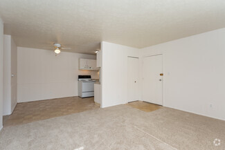 125 S Kendall Ave, Kalamazoo, MI 49006