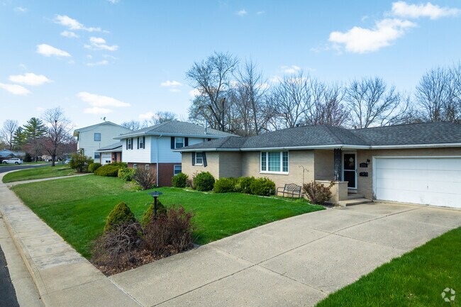 Homes in Wardcliffe typically sell between $150,000 and $215,000.