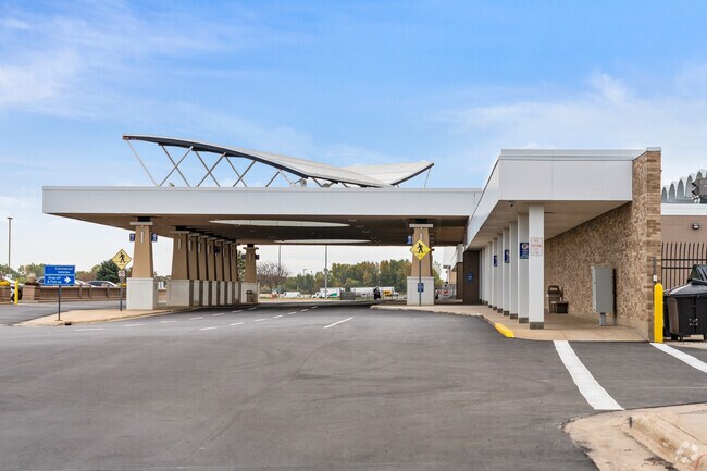 South Pointe Drive offers quick access to the nearby Rochester International Airport.