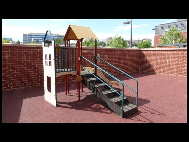 Lincoln Pointe Lofts, Englewood, CO 80112 - photo 7