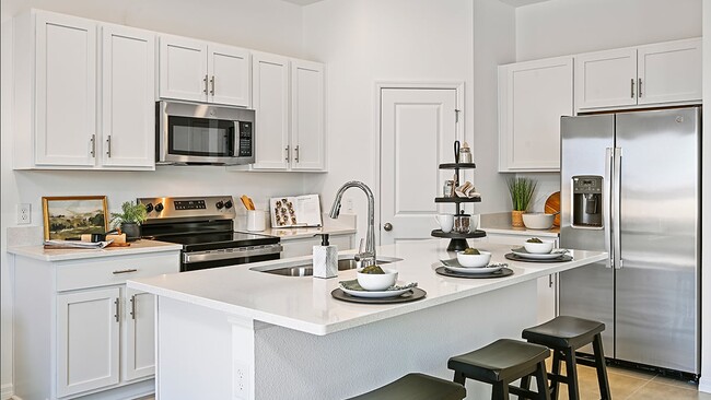 7759 Waterscape Dr, Groveland, FL 34736 - photo 4