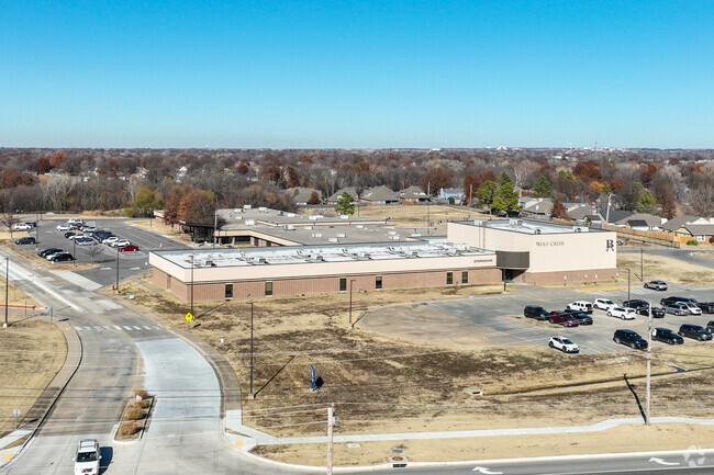 Wolf Creek Elementary is a pre-K through 5th grade school in Broken Arrow.