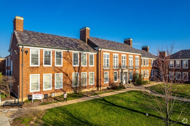 Nipher Middle School serves families living in the west side of the Glendale neighborhood