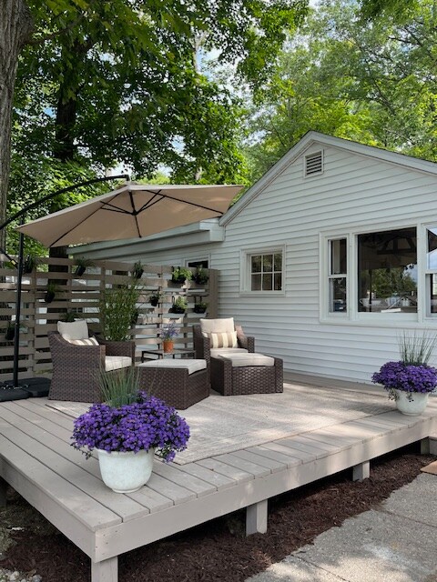 654 Sharon St, Gaylord, MI 49735