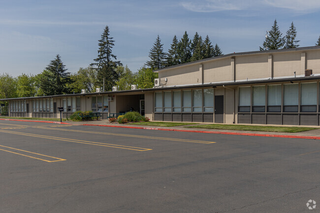 Hood View Junior Academy is a Private Pre-K, Elementary & Middle School in Boring, Boring OR.