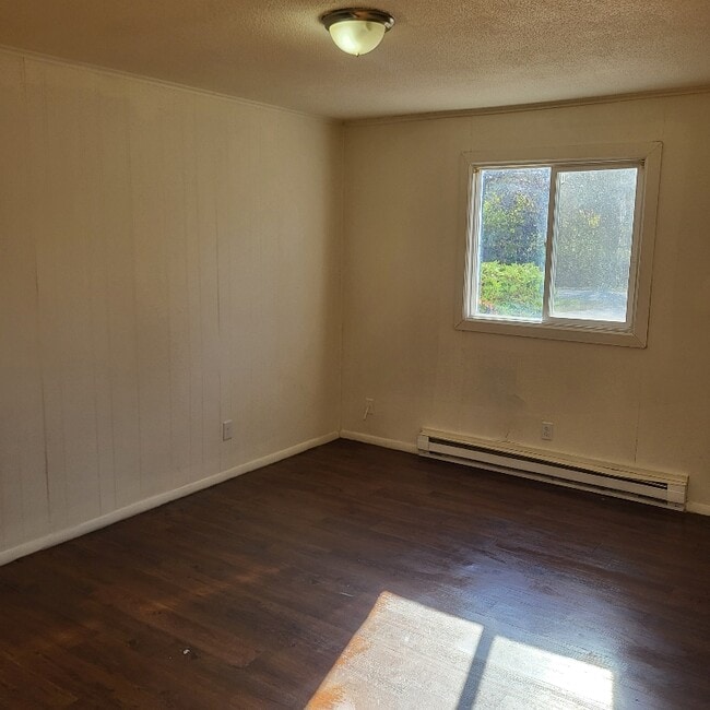 1019 Colonial Dr unit 1, Benton Harbor, MI 49022 - photo 7