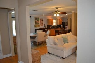 4104 Haring Rd, Metairie, LA 70006