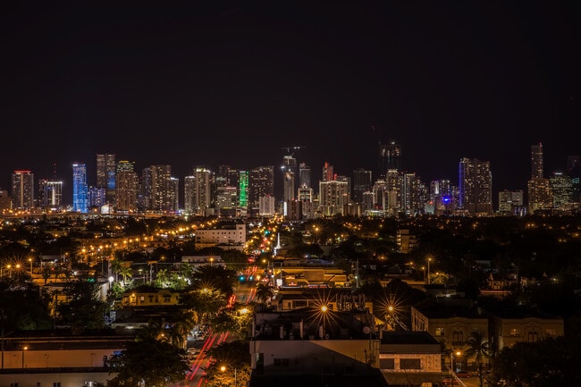 Intown Apartments, Miami, FL 33135 - photo 4