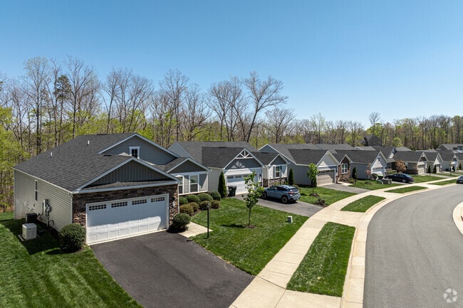 Your family will enjoy newly built communities in Lake Monticello.