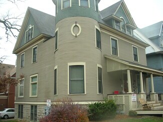 304 N Carroll St Unit 2, Madison, WI 53703