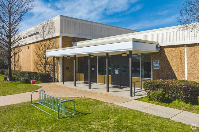 James Seals Park & Community Center-entrance