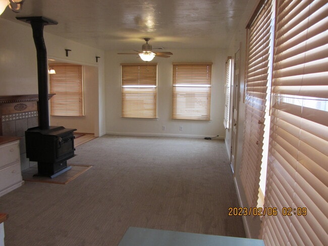 8838 W 3500 S unit Upstairs, Magna, UT 84044 - photo 3