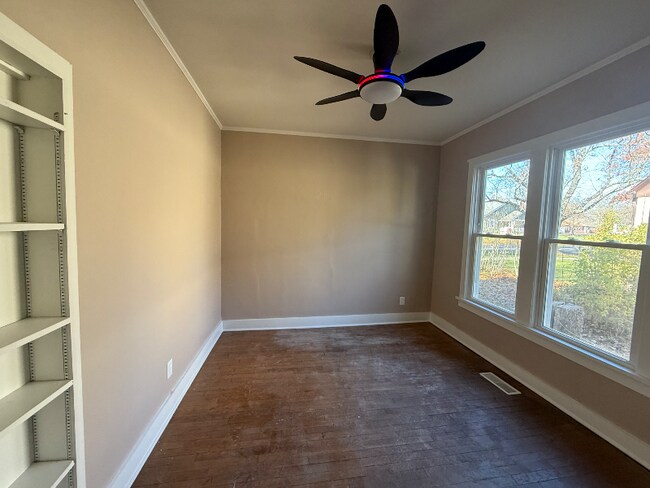 1115 S Cedar St, Ottawa, KS 66067 - photo 6