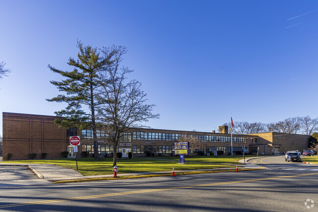 Saddle River Park is close to Saddle Brook School which provides diverse activities for all.