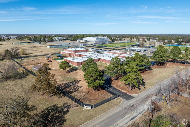 Everett Higgins Elementary School