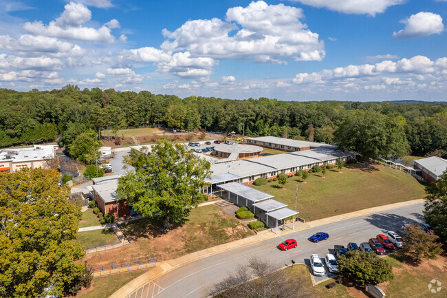 Crescent Road Elementary is located at 201 Crescent Rd, Griffin, GA 30224.