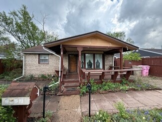 2527 Riverside Dr, South Bend, IN 46616