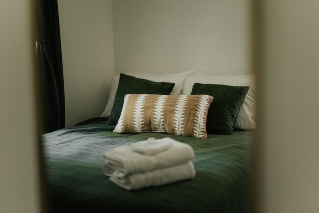 2526 S Madison St unit ID1303786P, Bloomington, IN 47403 - photo 3